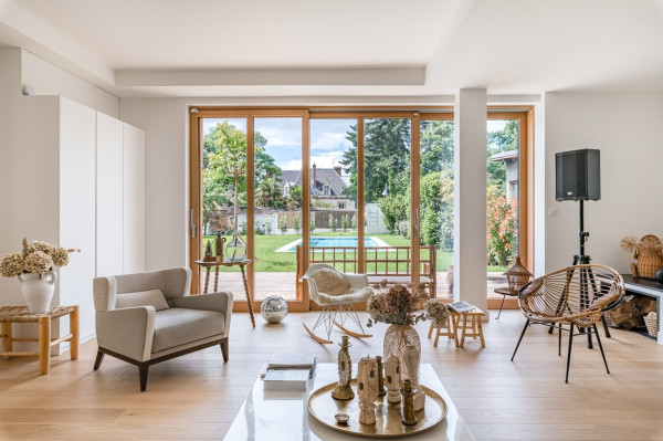 <?php/* echo $image['alt'] ; */?>